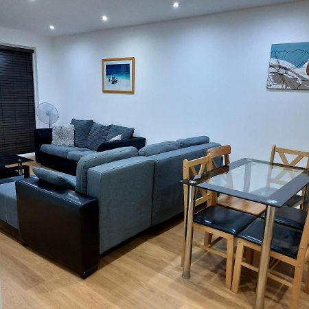 Max'Em Lexington Luxury Apartment Slough Eksteriør bilde