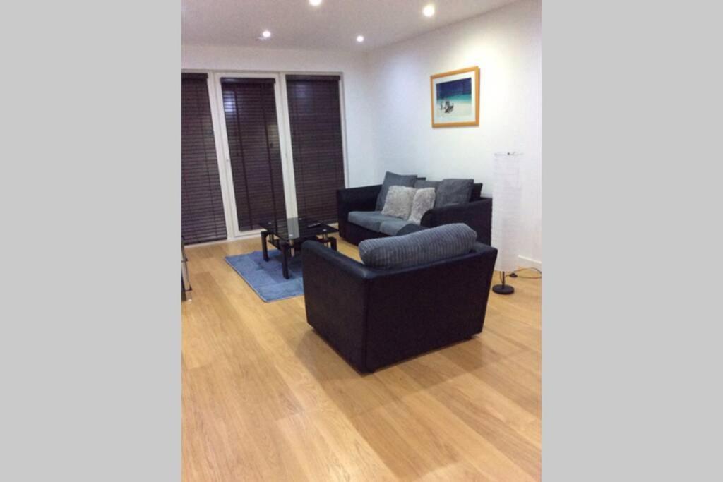 Max'Em Lexington Luxury Apartment Slough Eksteriør bilde