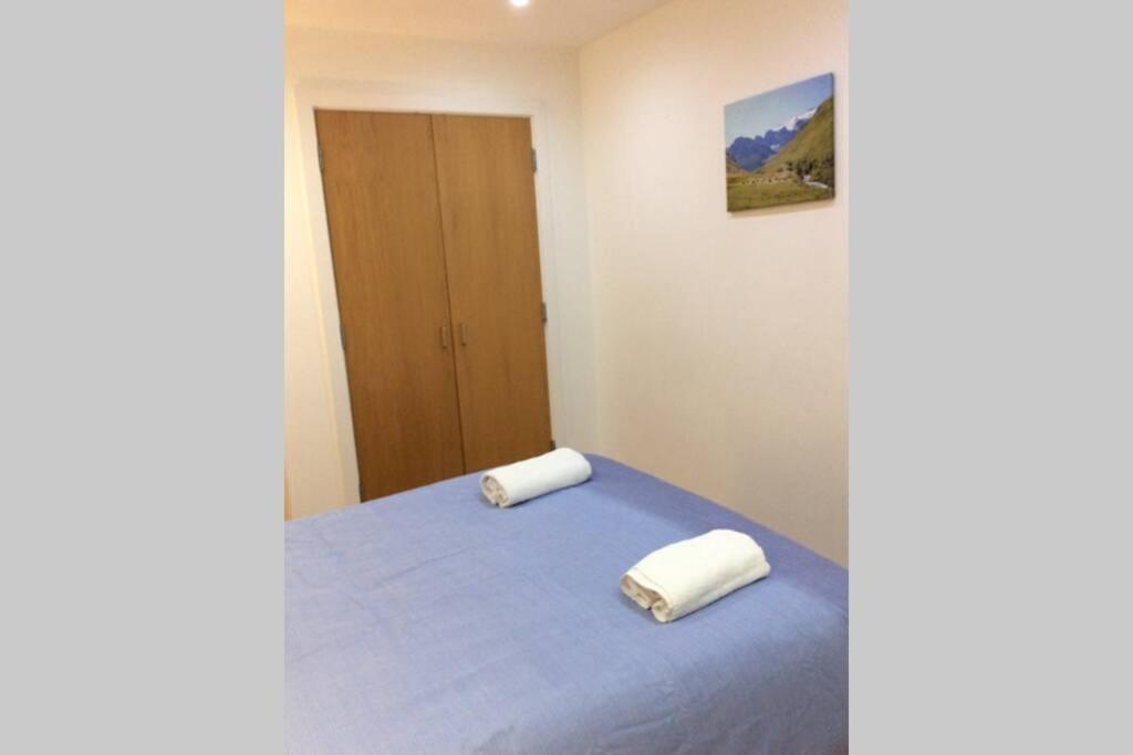 Max'Em Lexington Luxury Apartment Slough Eksteriør bilde