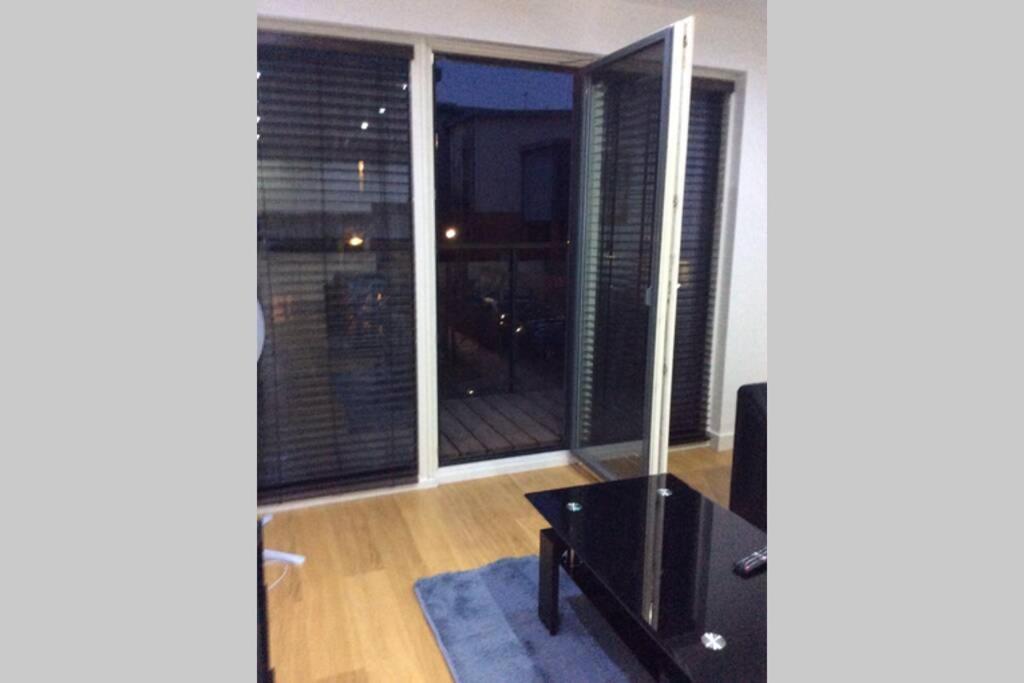 Max'Em Lexington Luxury Apartment Slough Eksteriør bilde