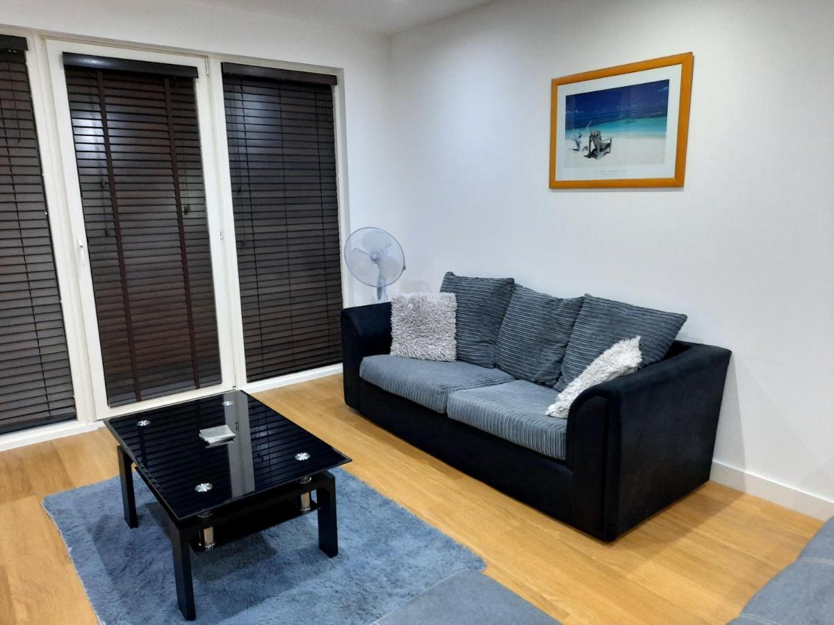 Max'Em Lexington Luxury Apartment Slough Eksteriør bilde